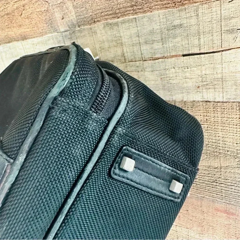 Tumi Elements Computer Laptop Briefcase
